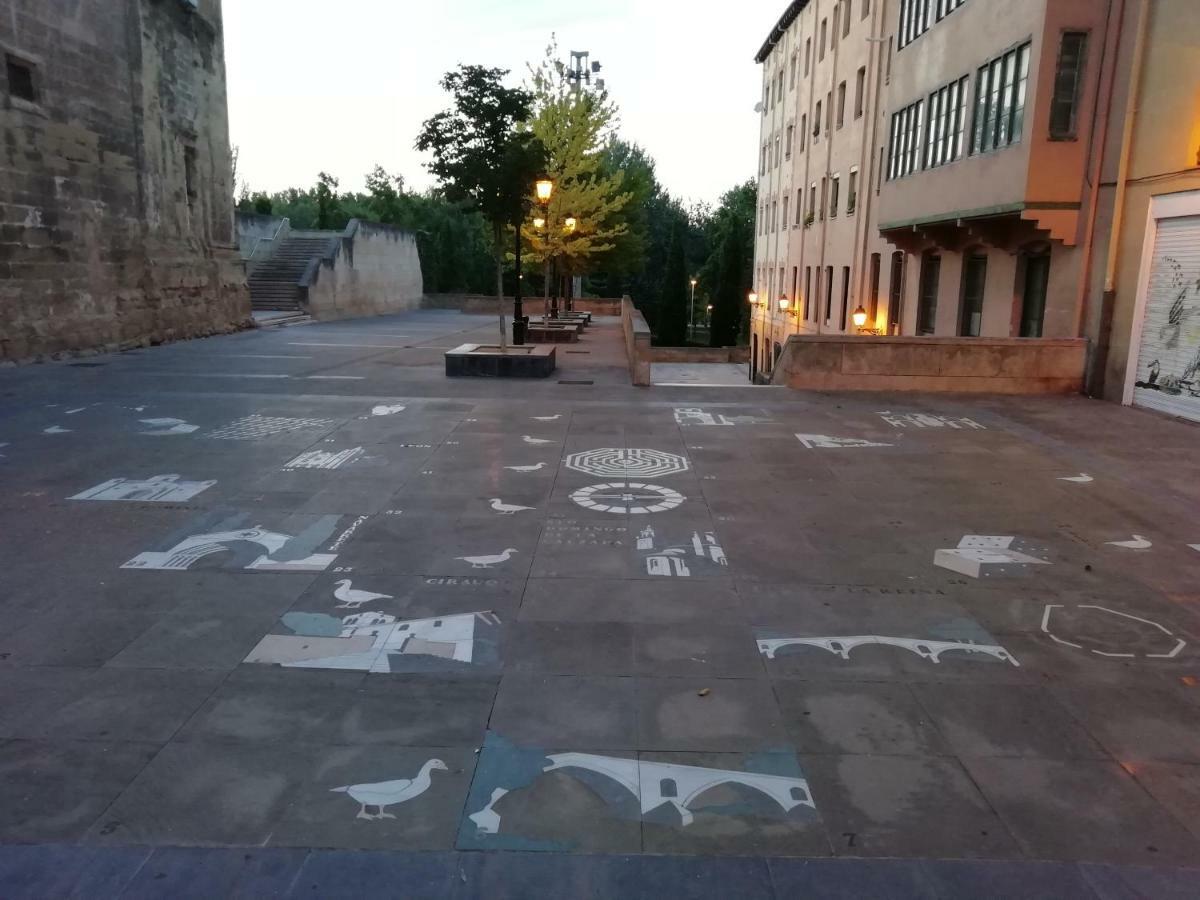 Apartamento Turístico Santiago Logroño Exterior foto
